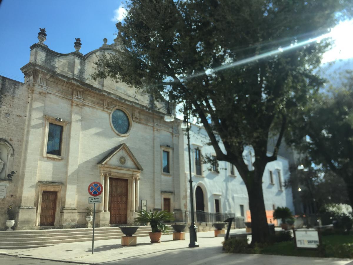 Villa La Serenata Di Pietro Taranto Exterior foto